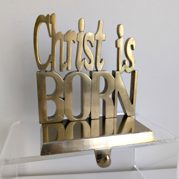 MCM Vintage 'Christ is Born' Stocking Holder Brushed Brass Gold Finish Christmas - Picture 1 of 14
